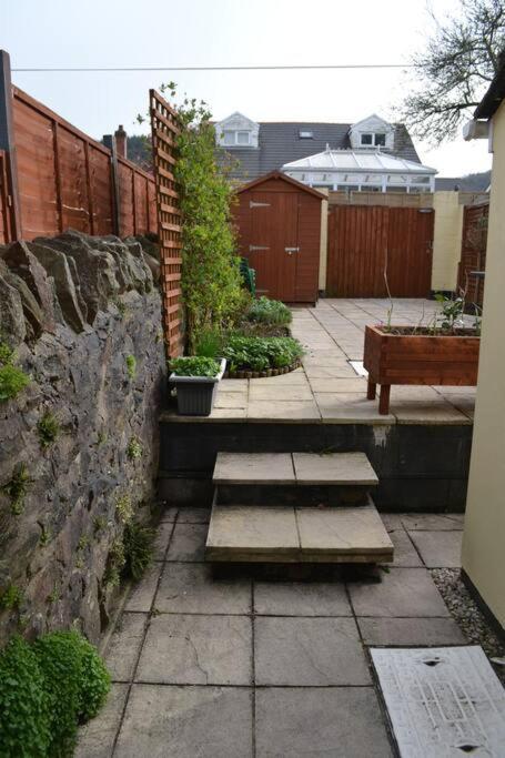 Entire 3 Bedroom House Near Station Caerphilly